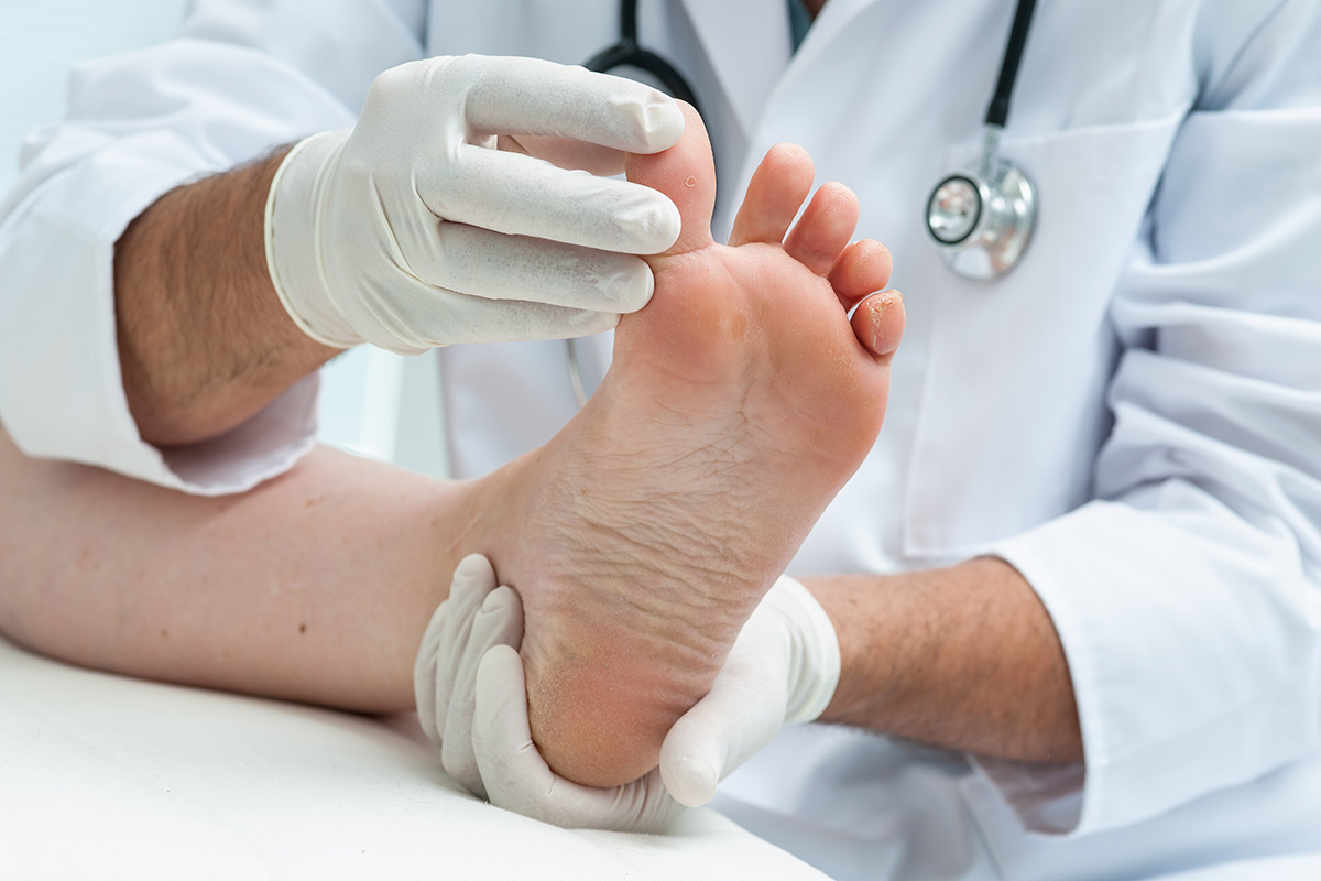 How a Woodbury NY Foot Doctor Can Transform Your Life